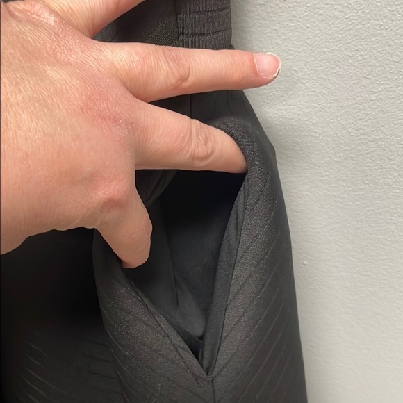 POCKETS!! Fresh Soul Elegant Black Sleeveless Fit & Flare Dress. Size 6. - Picture 4 of 7